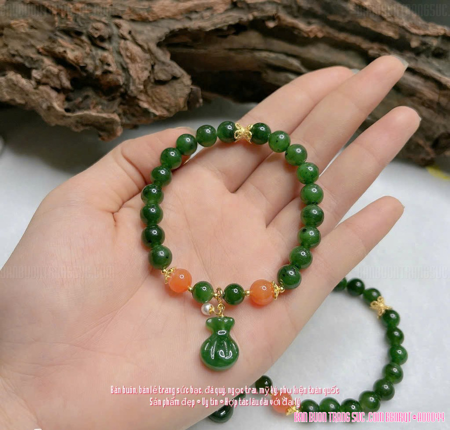 vòng tay ngọc bích mix túi tiền và charm nam hồng